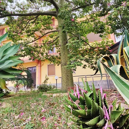 Casa Casarcobaleno شقة *